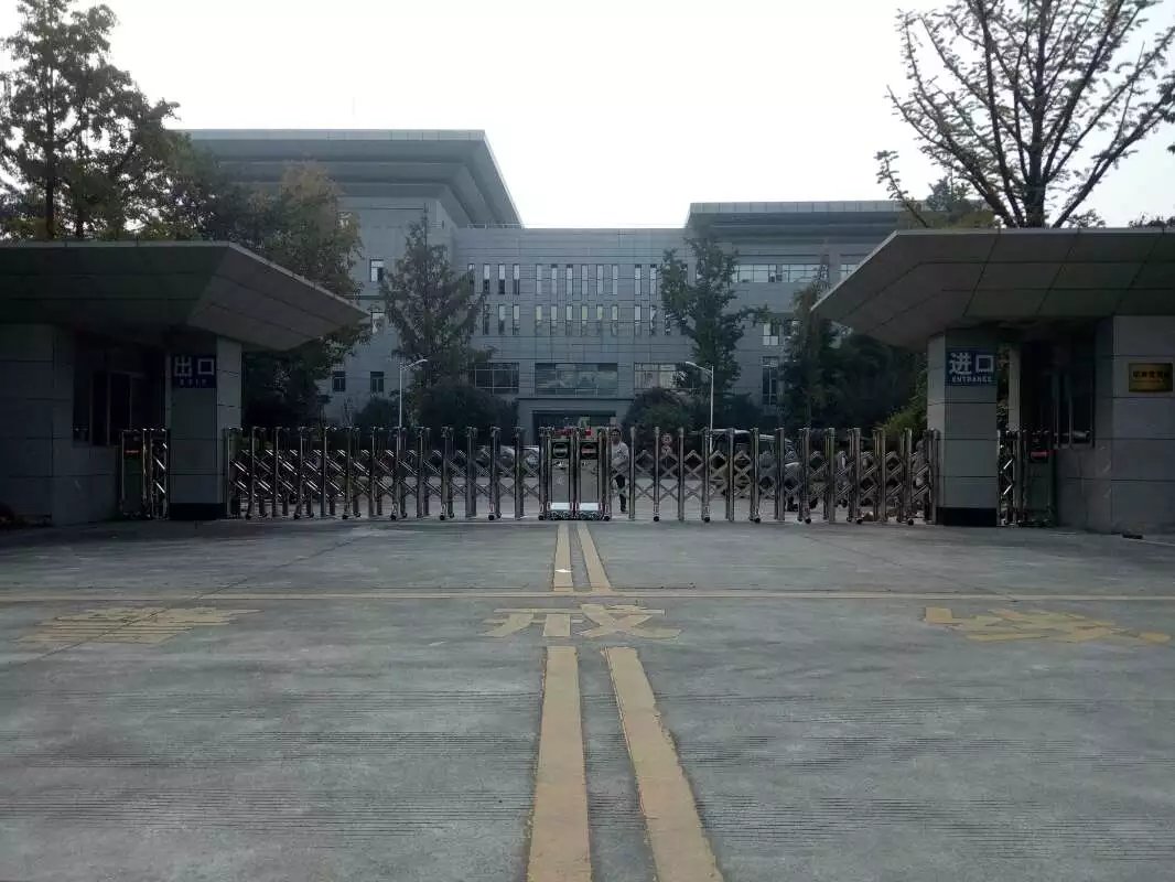 绵阳涪城区绵阳涪城区四川消防总队伸缩门